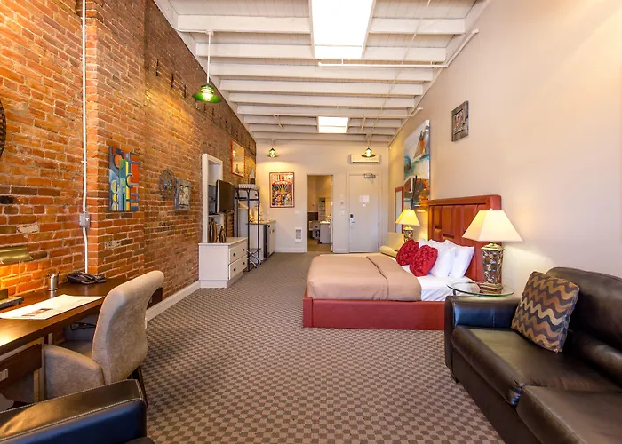 Resorts Guide Retro Suites